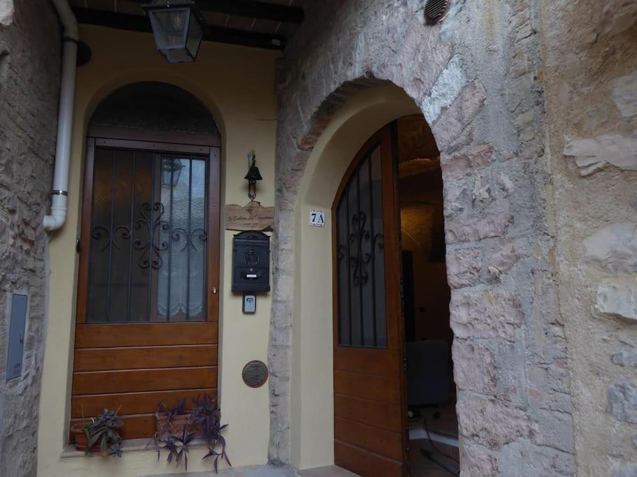 La Cantina Dei Cappuccini Спелло Экстерьер фото